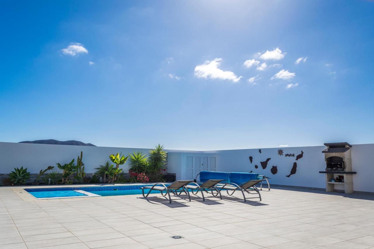 Villa Carol ปลายาบลังกา ภายนอก รูปภาพ