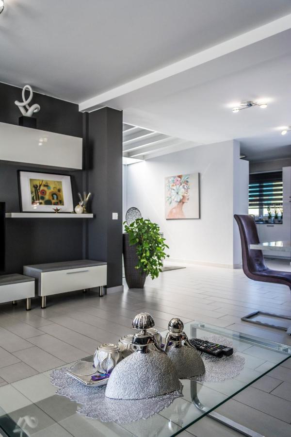 Villa Carol ปลายาบลังกา ภายนอก รูปภาพ