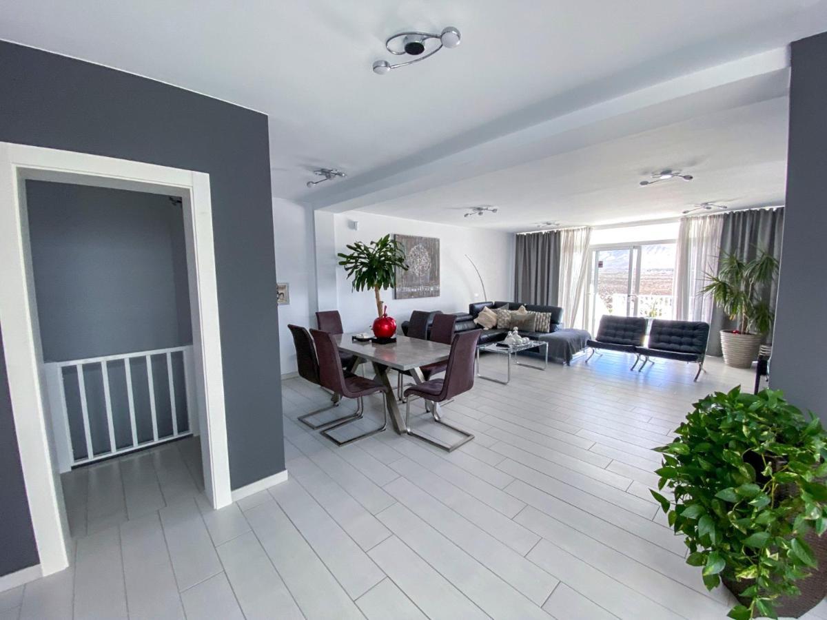 Villa Carol ปลายาบลังกา ภายนอก รูปภาพ